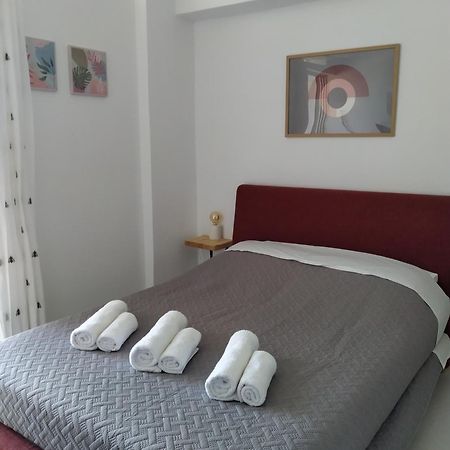 Mari E Monti Apartment Palaiontsiflikion Luaran gambar